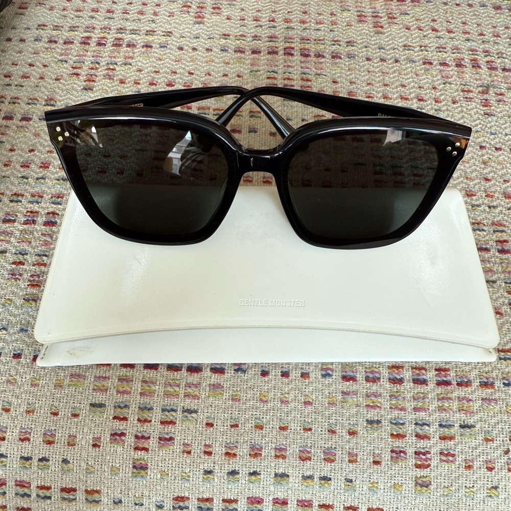 Gentle Monster Black Sunglasses